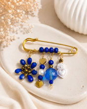 Load image into Gallery viewer, Broche Encanto
