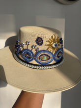 Cargar imagen en el visor de la galería, Sombrero evil eye (ya incluye envío)
