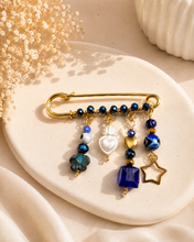 Load image into Gallery viewer, Broche Blue Love
