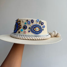 Cargar imagen en el visor de la galería, Sombrero evil eye
