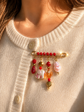 Load image into Gallery viewer, Broche true Love
