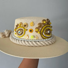 Load image into Gallery viewer, Sombrero yelow eye
