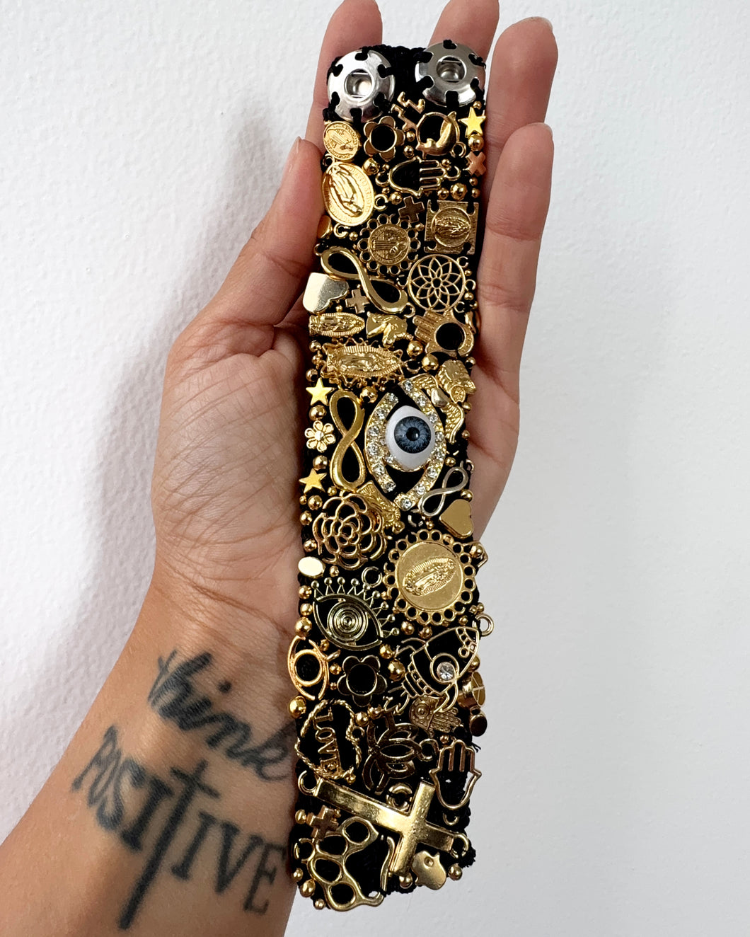 Pulsera tejida #1