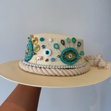 Load image into Gallery viewer, Sombrero turquoise eye
