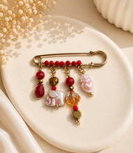 Load image into Gallery viewer, Broche true Love
