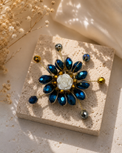 Cargar imagen en el visor de la galería, Broche flor Blue
